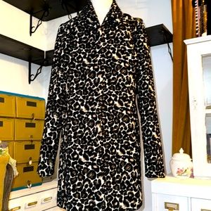 🖤 leopard print blazer/lightweight coat by Basement Collection 🖤